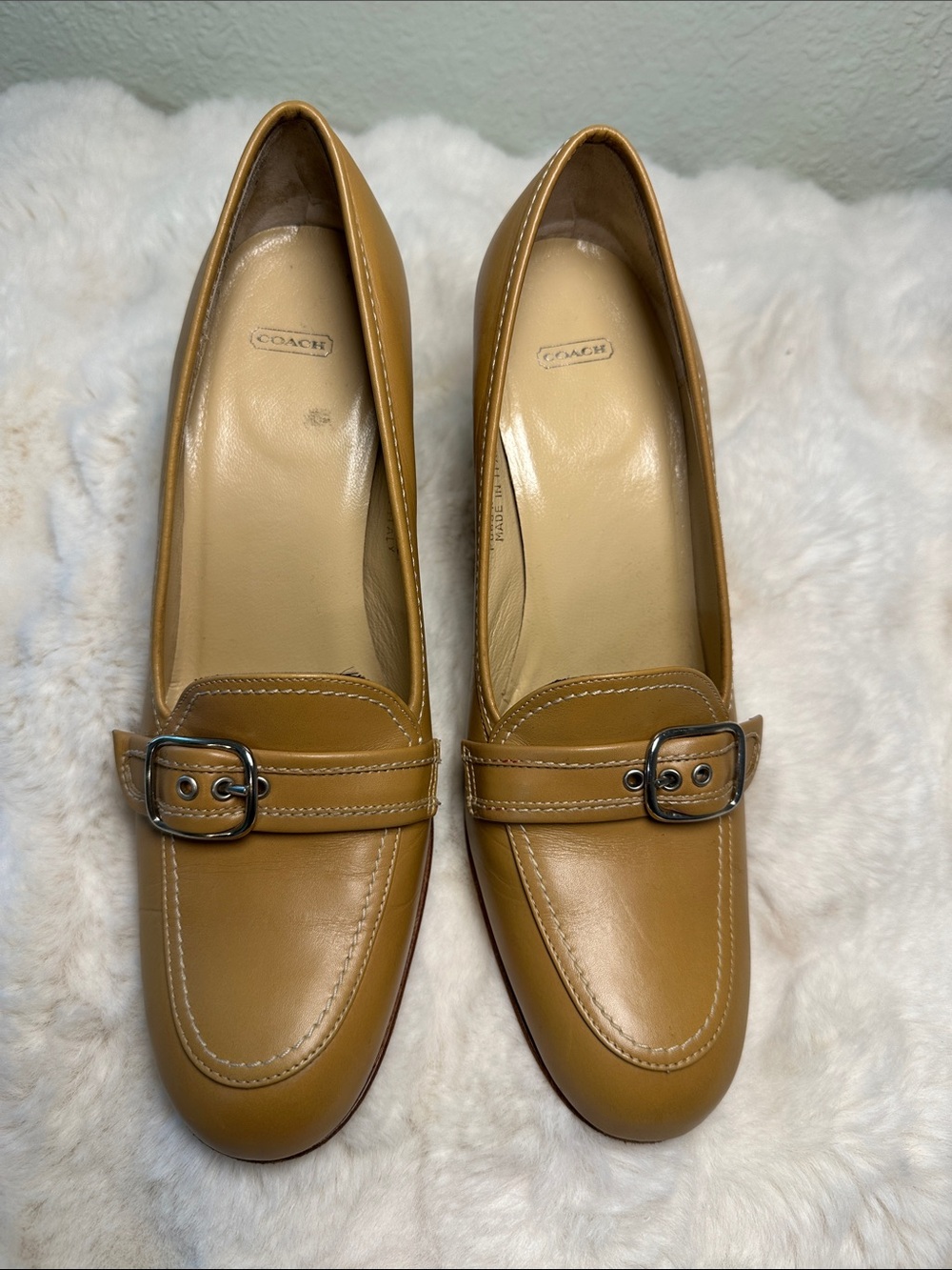 Coach 6B Katrina Tan Leather Heeled Loafer